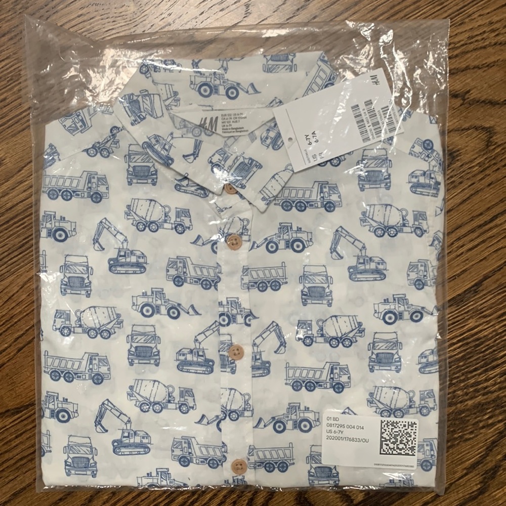 H&M trucks short-sleeve button down shirt